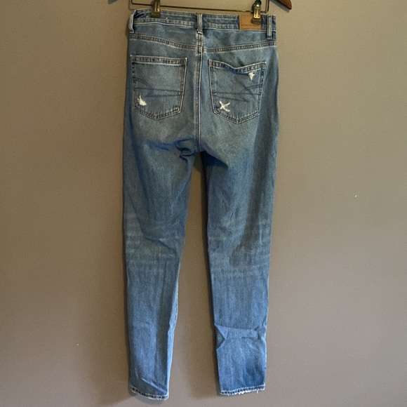 American Eagle Mom Jeans - Picture 3 of 6